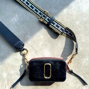 Marc Jacobs Crossbody Purse - AMAZING Condition ❤️